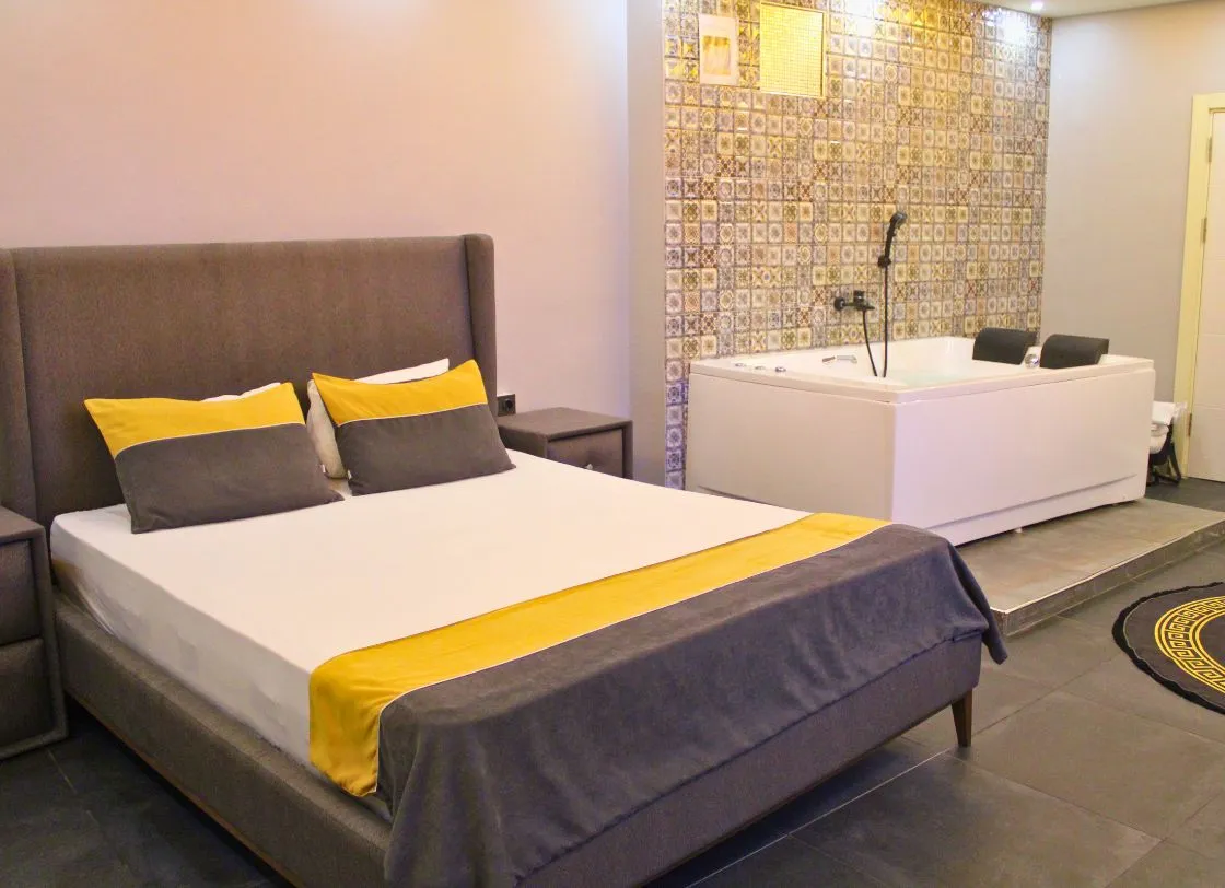 Deluxe Jakuzi - İçerenköy Günlük Kiralık Ev görseli 1